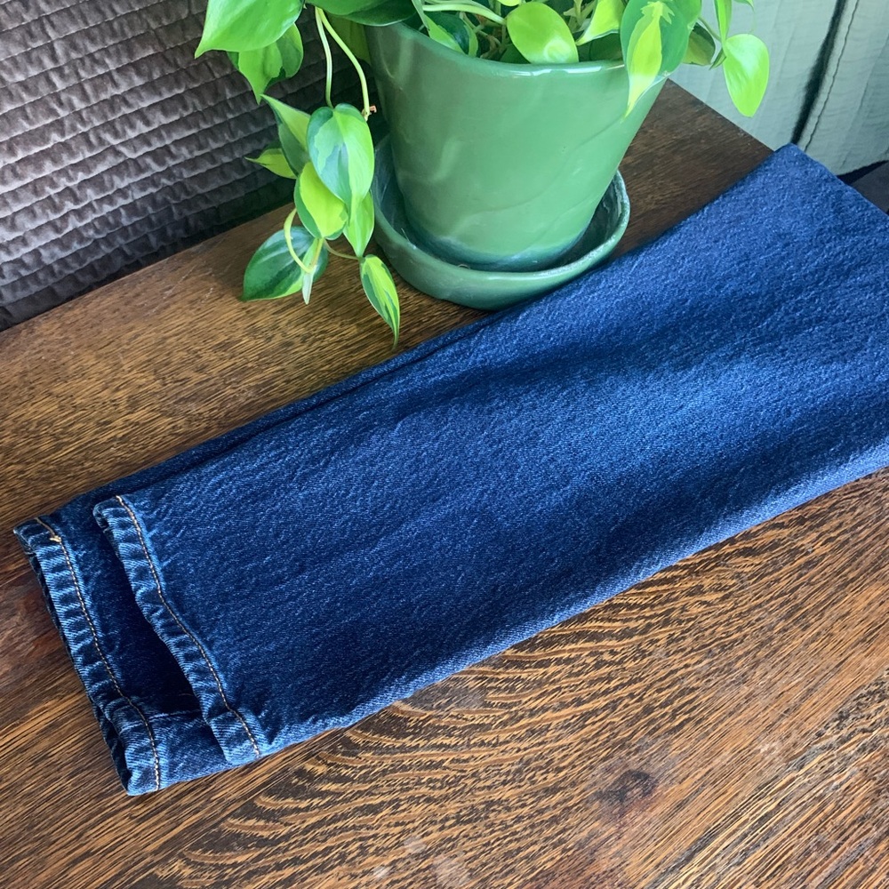 Levi’s 501 Original Cropped Women’s Jeans Retail $98 - Picture 2 of 5